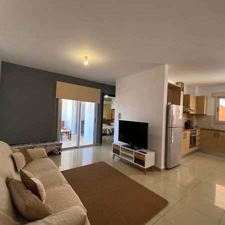 Andris Apartment Паралимни Экстерьер фото